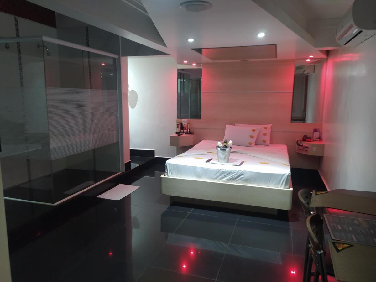 Motel La Folia Ribeirão Preto Eksteriør billede