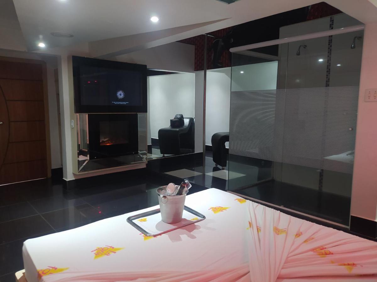 Motel La Folia Ribeirão Preto Eksteriør billede