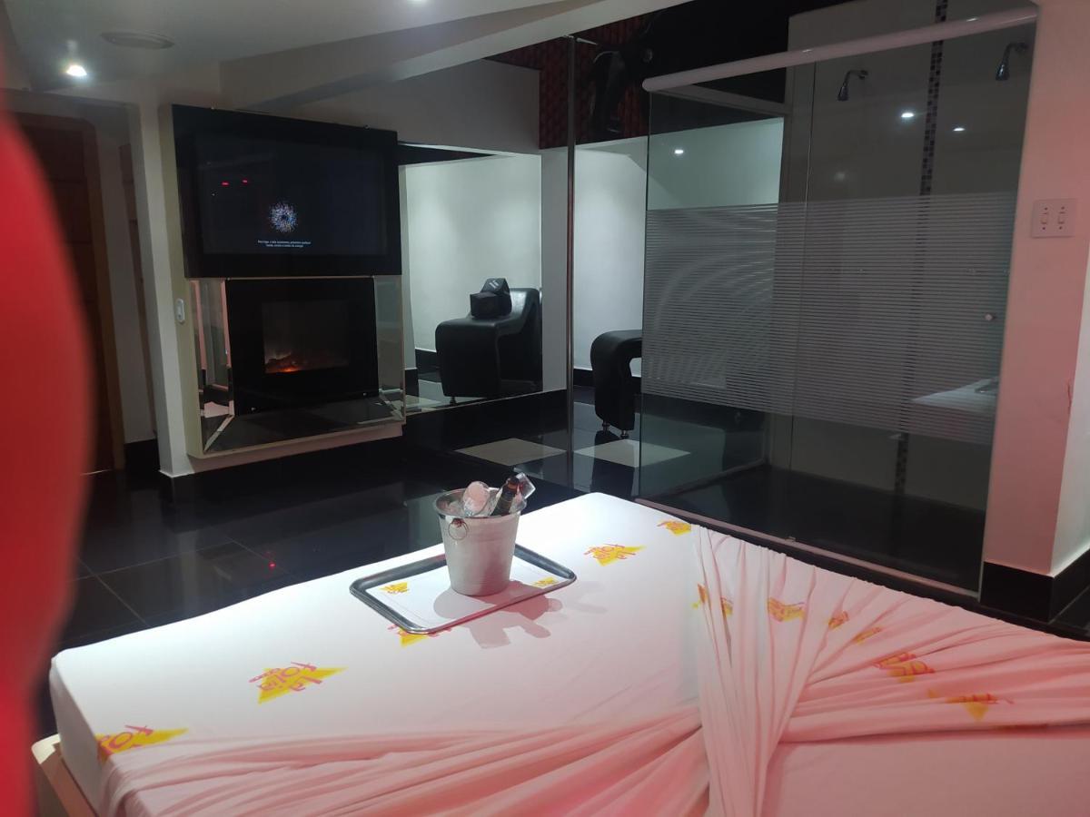 Motel La Folia Ribeirão Preto Eksteriør billede