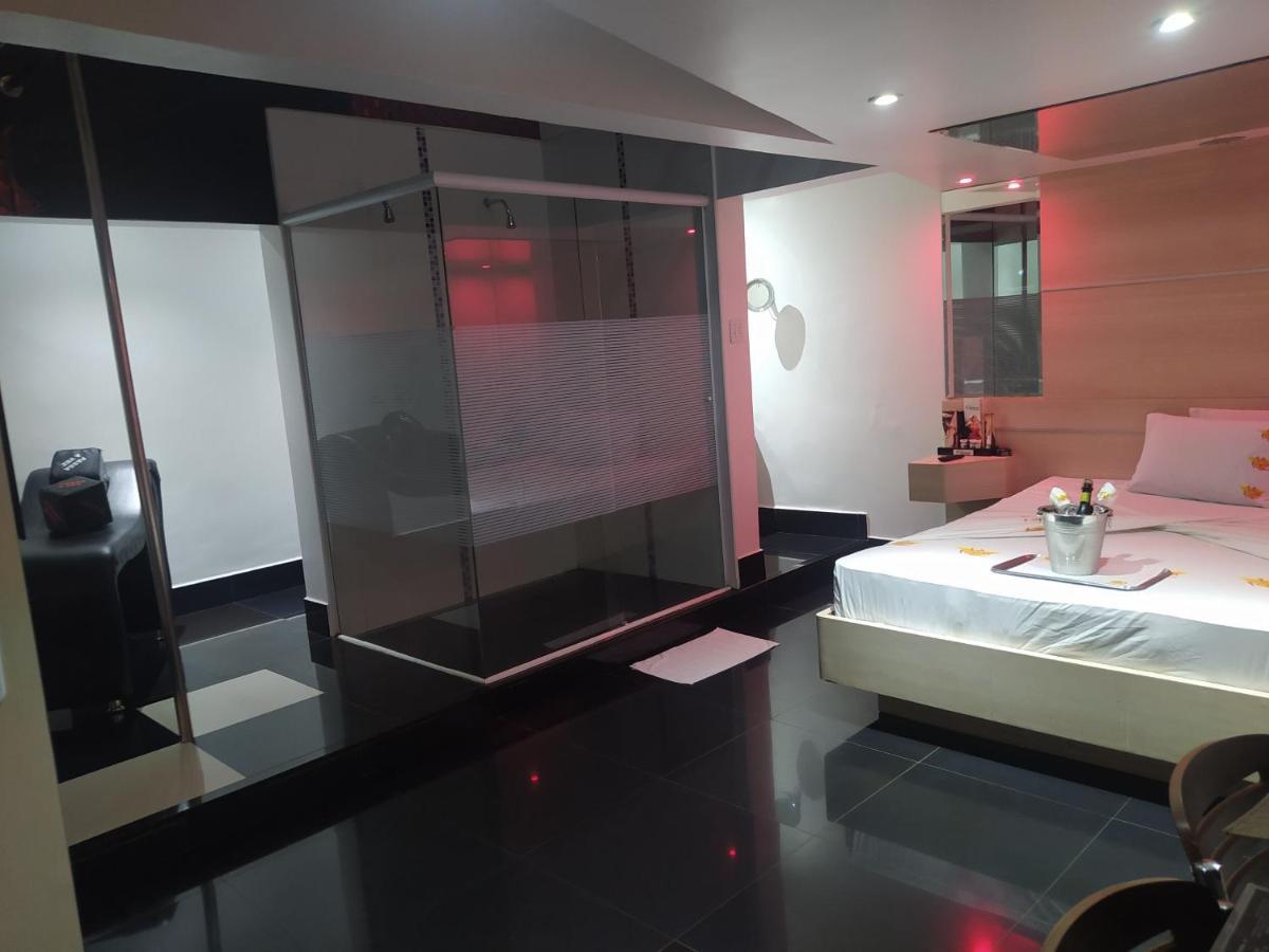 Motel La Folia Ribeirão Preto Eksteriør billede