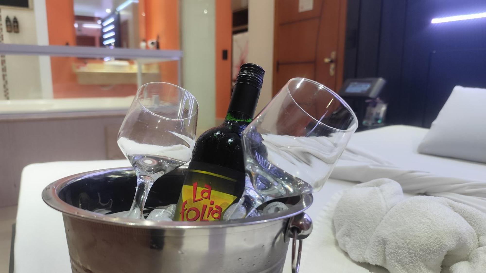 Motel La Folia Ribeirão Preto Eksteriør billede