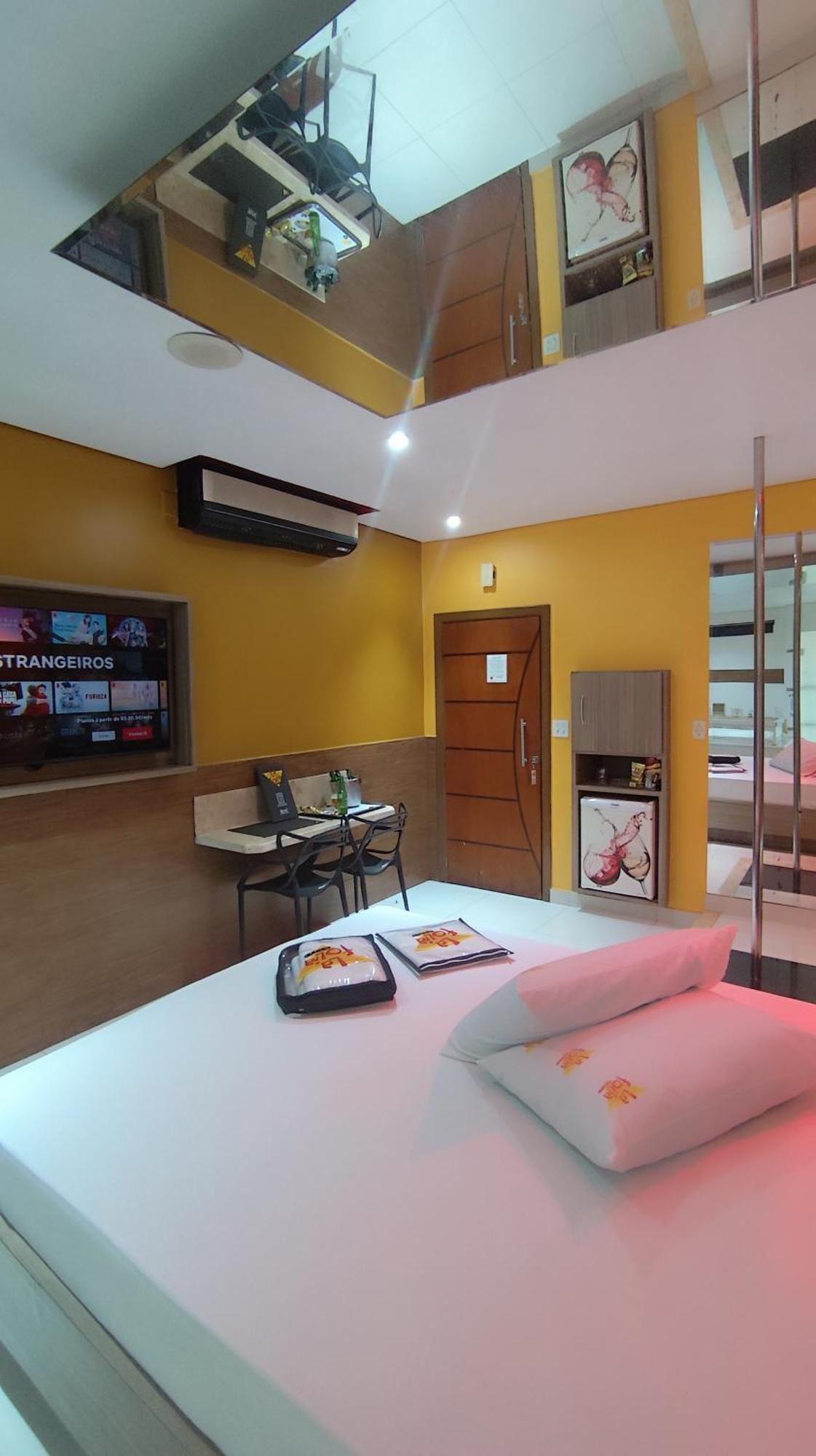 Motel La Folia Ribeirão Preto Eksteriør billede